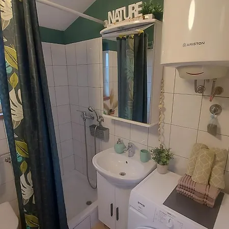 Petra Apartment *