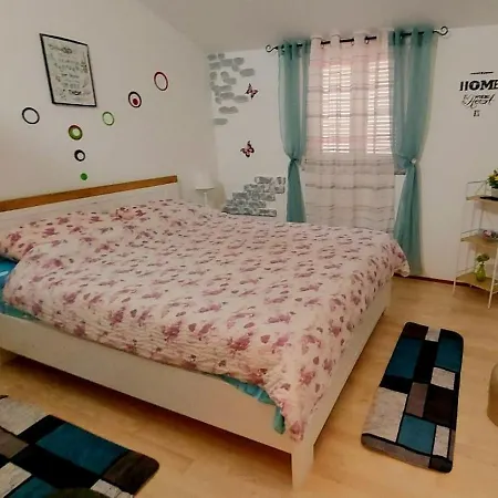Petra Apartment